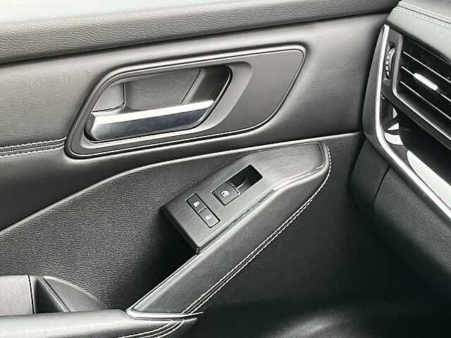 Nissan Qashqai 1.5 E-Power N-Connecta [Glass Roof] 5dr Auto