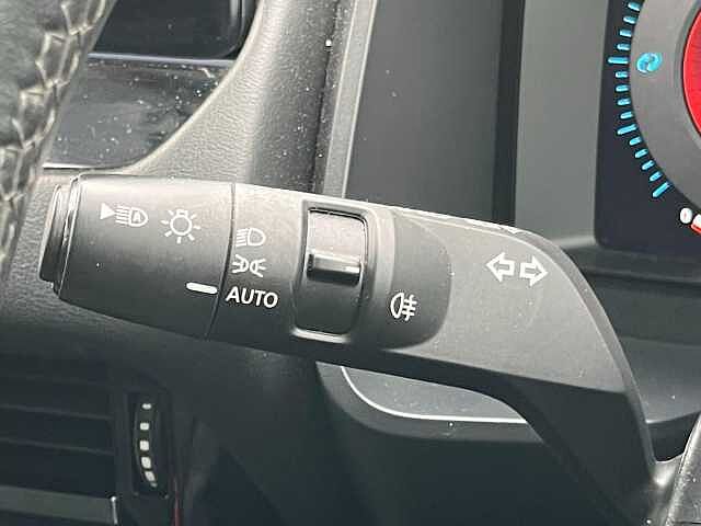 Nissan Qashqai 1.5 E-Power N-Connecta [Glass Roof] 5dr Auto