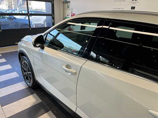 Nissan Qashqai 1.3 DiG-T MH Tekna 5dr