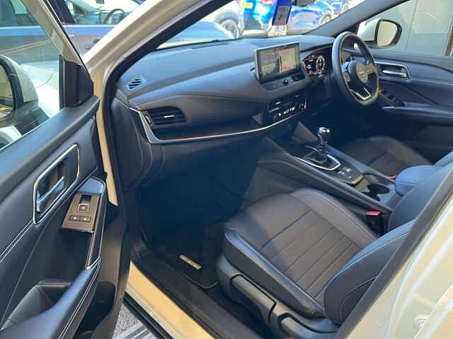 Nissan Qashqai 1.3 DiG-T MH Tekna 5dr