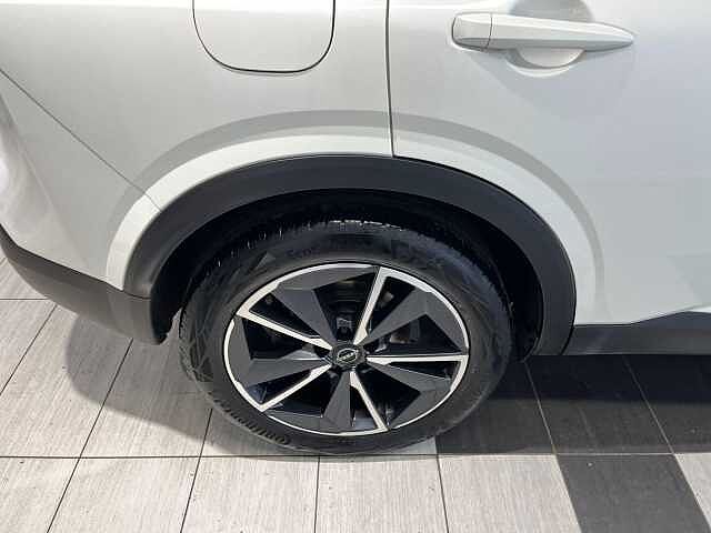 Nissan Qashqai 1.3 DiG-T MH Tekna 5dr