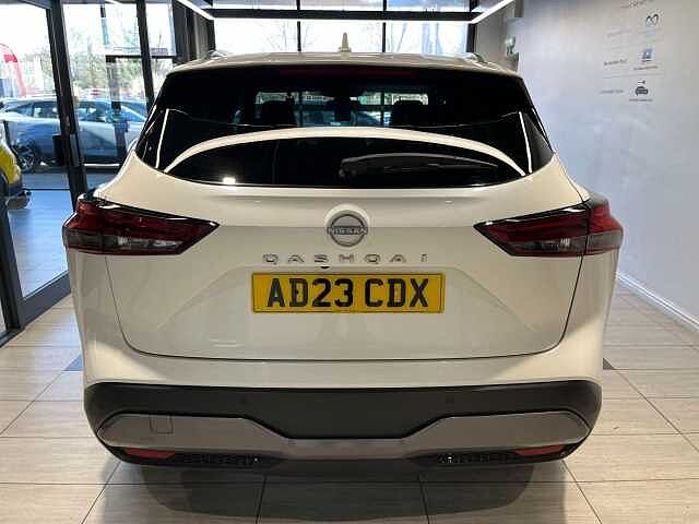 Nissan Qashqai 1.3 DiG-T MH Tekna 5dr
