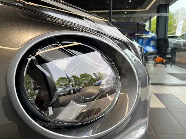 Nissan Juke 1.0 DiG-T Tekna+ 5dr