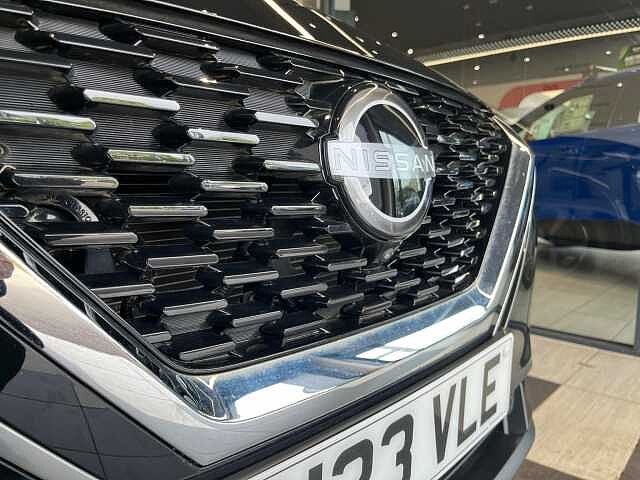 Nissan Qashqai 1.3 DiG-T MH N-Connecta 5dr