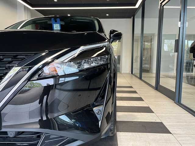 Nissan Qashqai 1.3 DiG-T MH N-Connecta 5dr