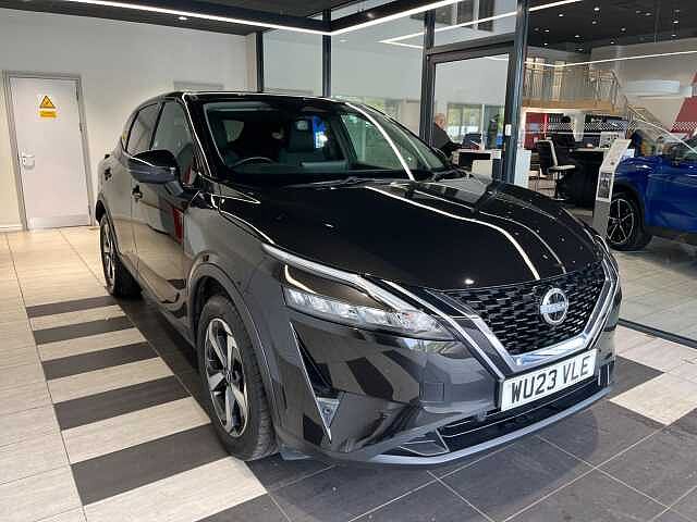 Nissan Qashqai 1.3 DiG-T MH N-Connecta 5dr