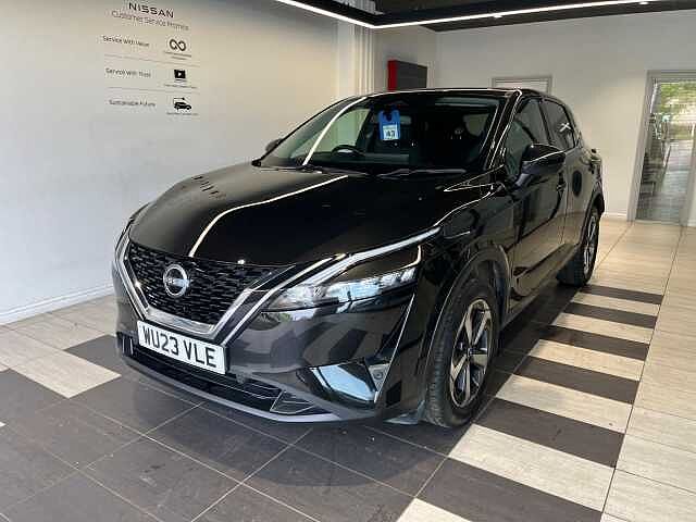 Nissan Qashqai 1.3 DiG-T MH N-Connecta 5dr