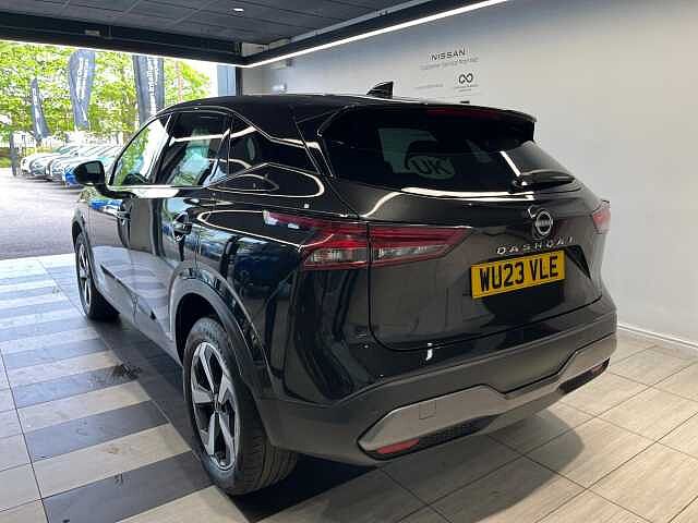 Nissan Qashqai 1.3 DiG-T MH N-Connecta 5dr