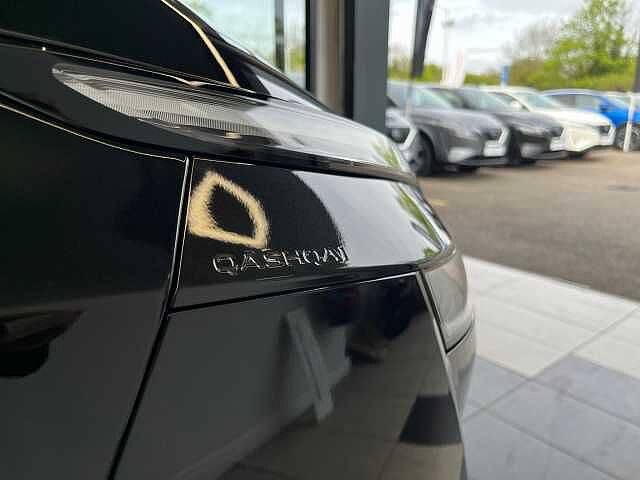 Nissan Qashqai 1.3 DiG-T MH N-Connecta 5dr