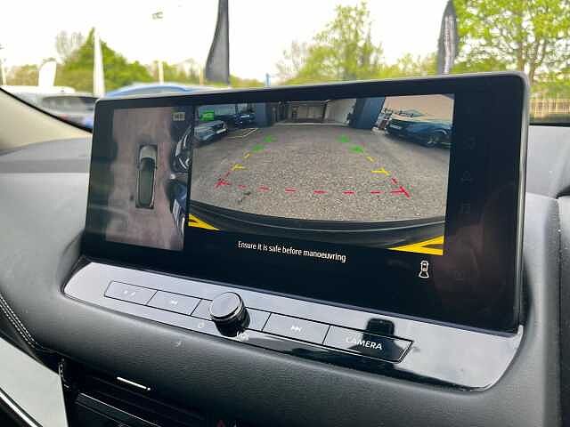 Nissan Qashqai 1.3 DiG-T MH N-Connecta 5dr