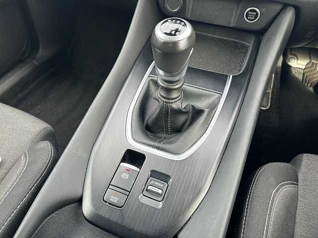 Nissan Qashqai 1.3 DiG-T MH N-Connecta 5dr