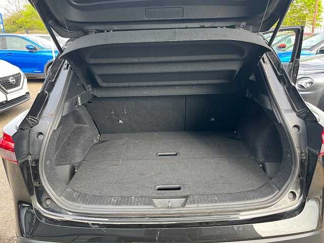 Nissan Qashqai 1.3 DiG-T MH N-Connecta 5dr