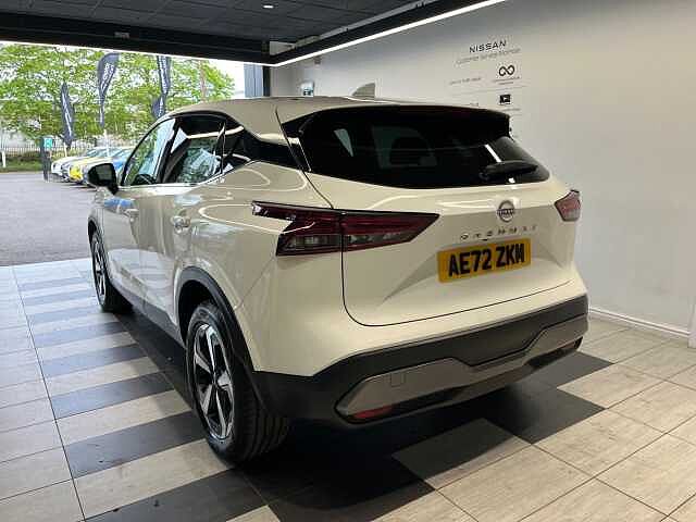 Nissan Qashqai 1.3 DiG-T MH 158 N-Connecta 5dr Xtronic