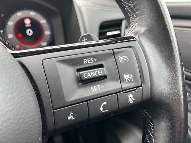 Nissan Qashqai 1.3 DiG-T MH 158 N-Connecta 5dr Xtronic