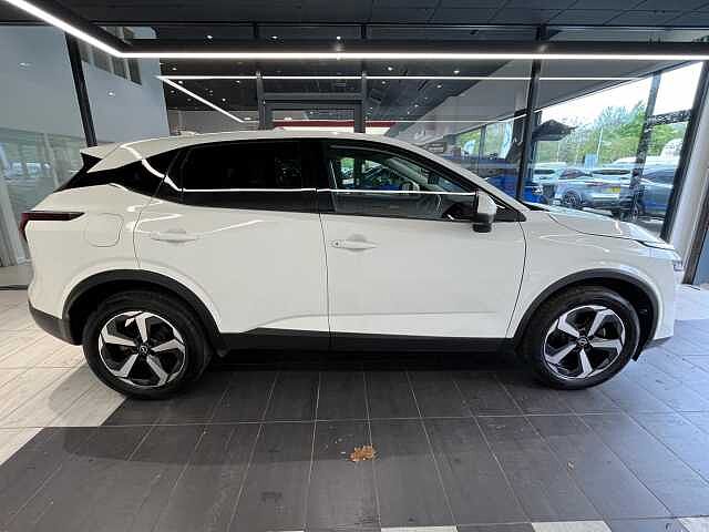Nissan Qashqai 1.3 DiG-T MH 158 N-Connecta 5dr Xtronic