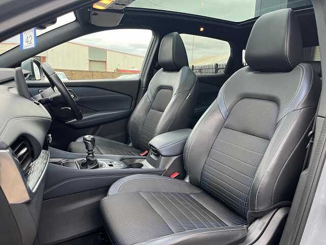 Nissan Qashqai 1.3 DiG-T MH Tekna 5dr