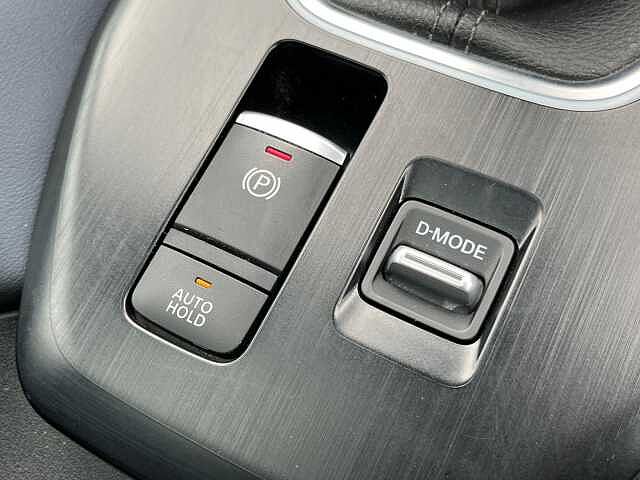 Nissan Qashqai 1.3 DiG-T MH Tekna 5dr