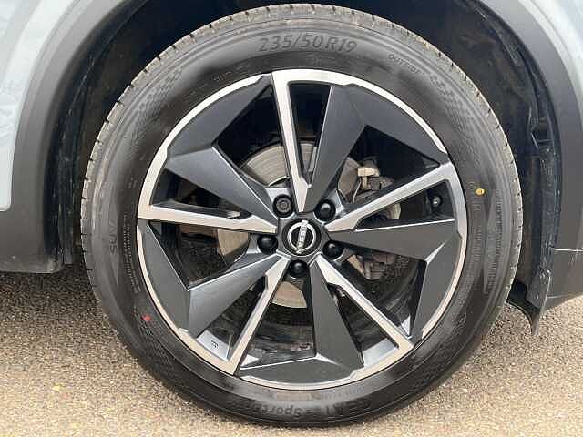 Nissan Qashqai 1.3 DiG-T MH Tekna 5dr